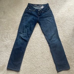 Levis straight leg dark wash bold curve jeans